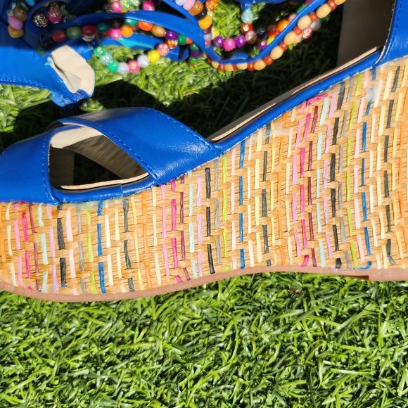 Awesome Multicolor Wedges! Size 7 - Picture 9 of 10